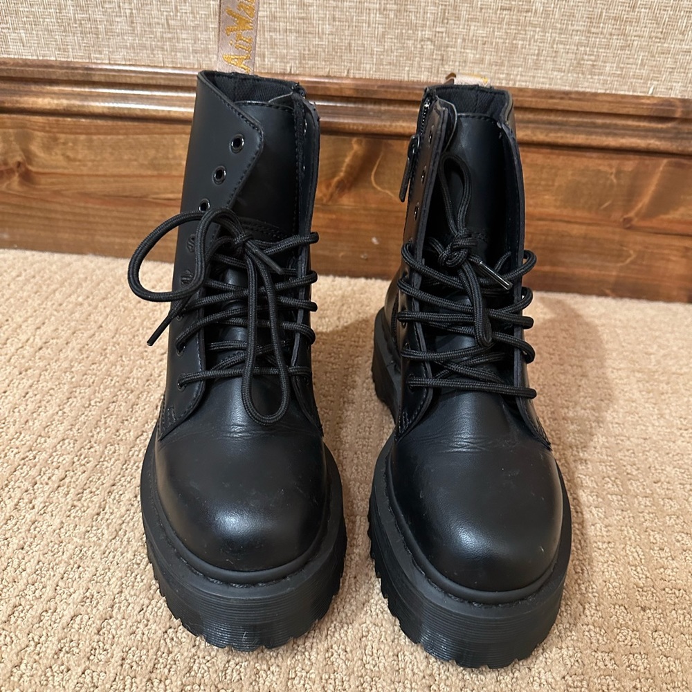 Dr. Martens